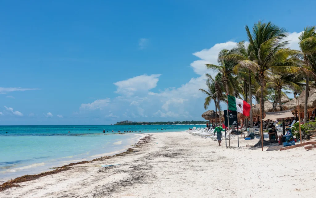 The Best Sargassum-Free Beaches in Cancun 1 peregrine photography J6N77uu2XUQ unsplash
